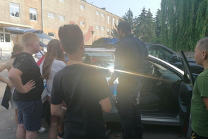  (photo)