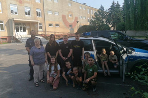  (photo)