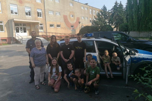  (photo)
