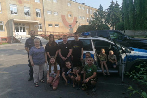  (photo)