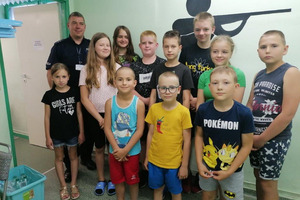  (photo)