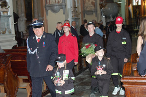  (photo)