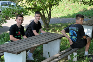  (photo)