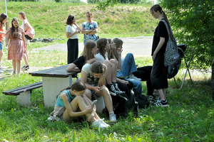  (photo)