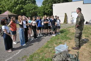  (photo)