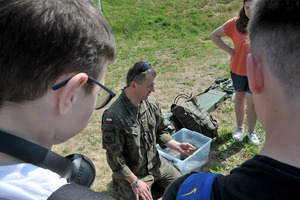  (photo)