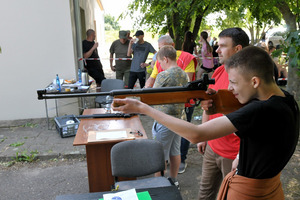  (photo)
