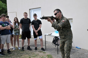  (photo)