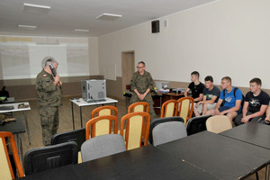  (photo)