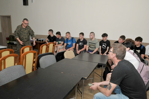  (photo)