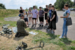  (photo)