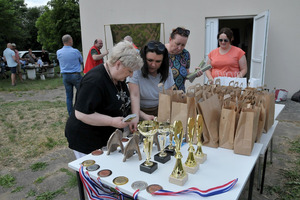  (photo)