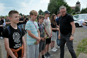  (photo)