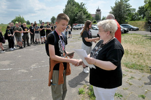  (photo)