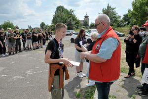  (photo)