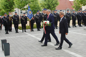  (photo)