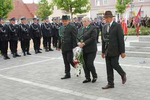  (photo)