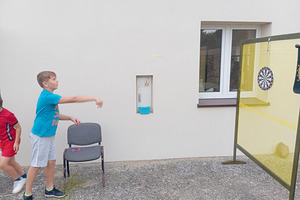  (photo)