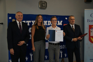  (photo)