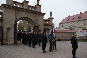  (photo)