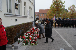  (photo)