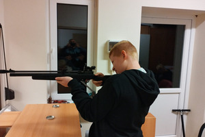  (photo)