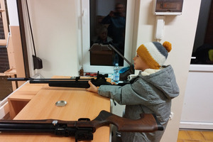  (photo)