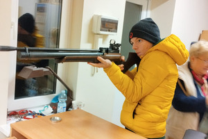  (photo)
