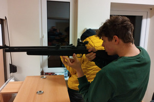  (photo)