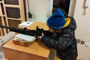  (photo)