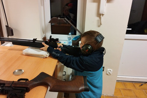  (photo)