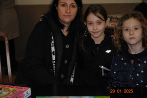  (photo)