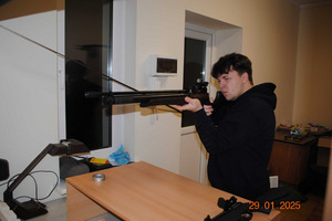  (photo)