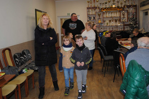  (photo)