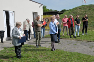  (photo)