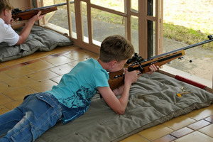  (photo)