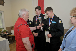 (photo)