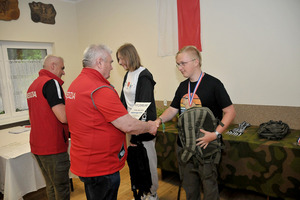  (photo)