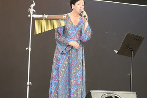  (photo)