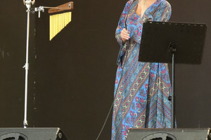  (photo)