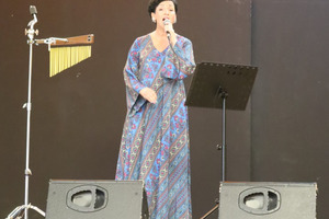  (photo)