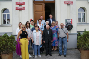  (photo)