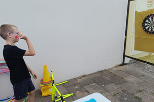  (photo)