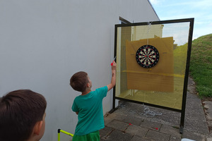  (photo)
