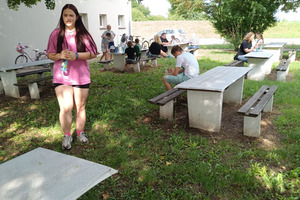  (photo)