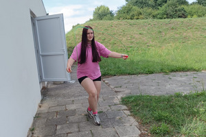  (photo)