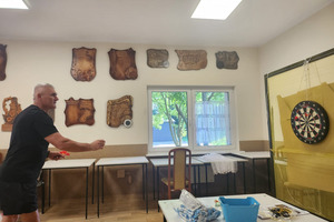  (photo)