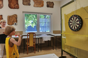  (photo)