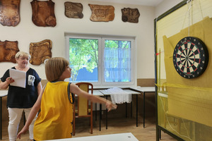  (photo)