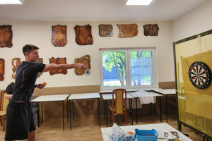  (photo)